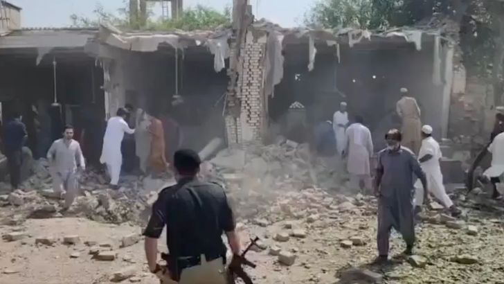 https://www.salarnews.in/public/uploads/images/newsimages/maannewsimage18092026_180107_Pakistan mosque.jpg